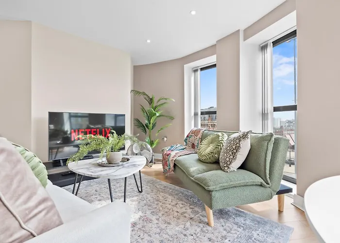 One Bed - - Modern Comfort Лідс