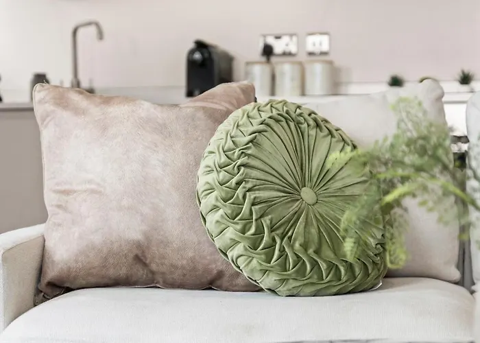 Апартаменти One Bed - - Modern Comfort