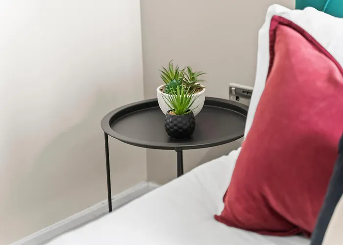 One Bed - - Modern Comfort