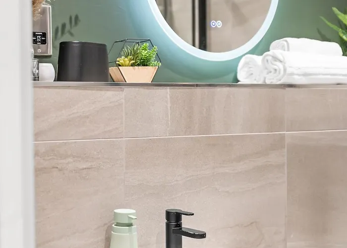 One Bed - - Modern Comfort Апартаменти Лідс